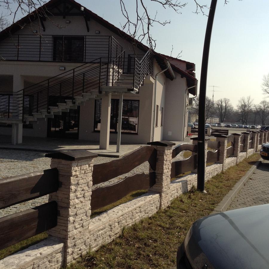 Pod Kotwica Bed & Breakfast Nowa Sol Bagian luar foto