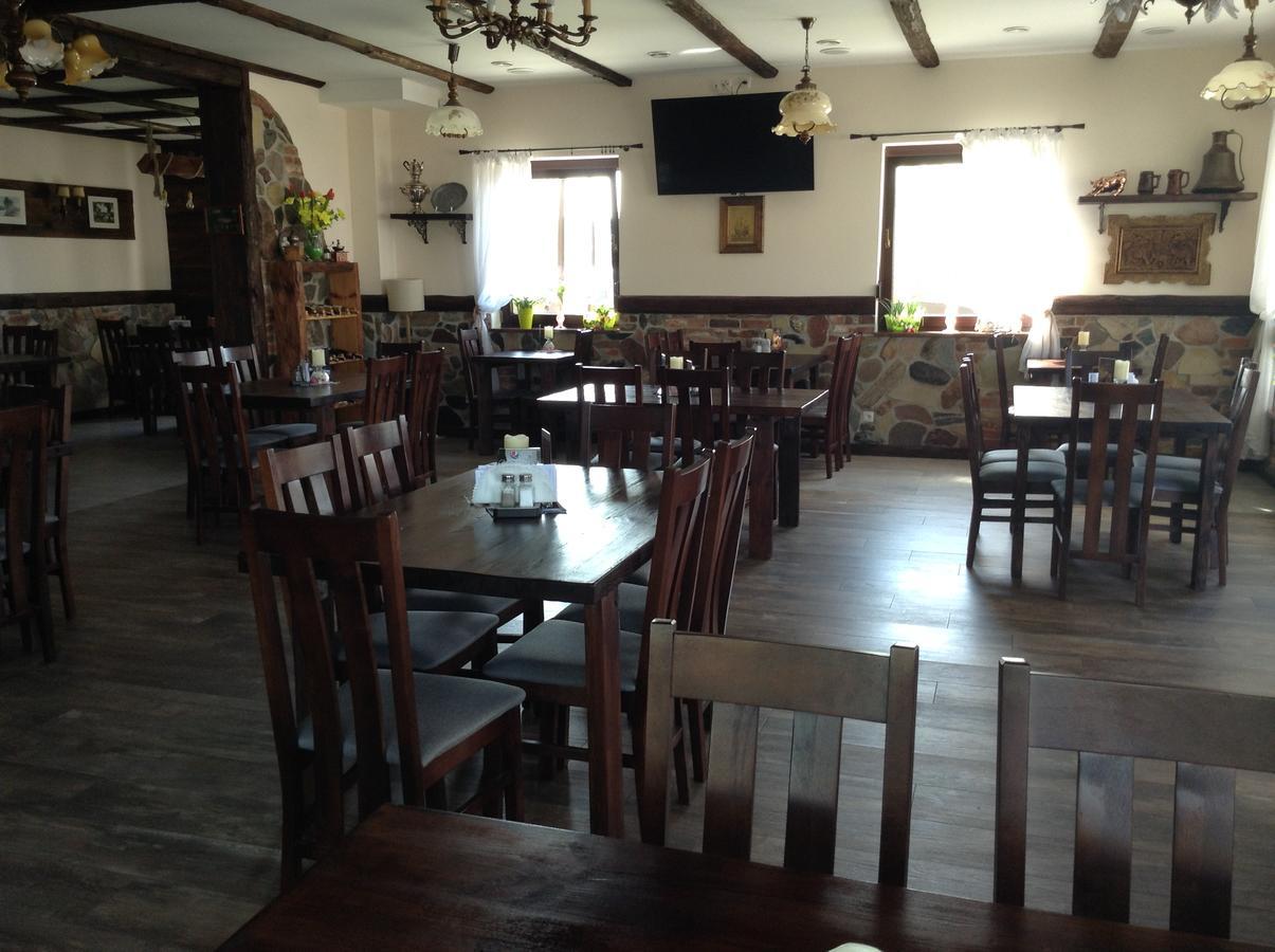 Pod Kotwica Bed & Breakfast Nowa Sol Bagian luar foto