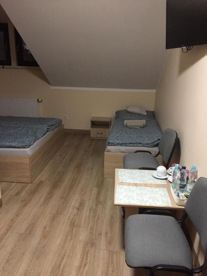 Pod Kotwica Bed & Breakfast Nowa Sol Bagian luar foto